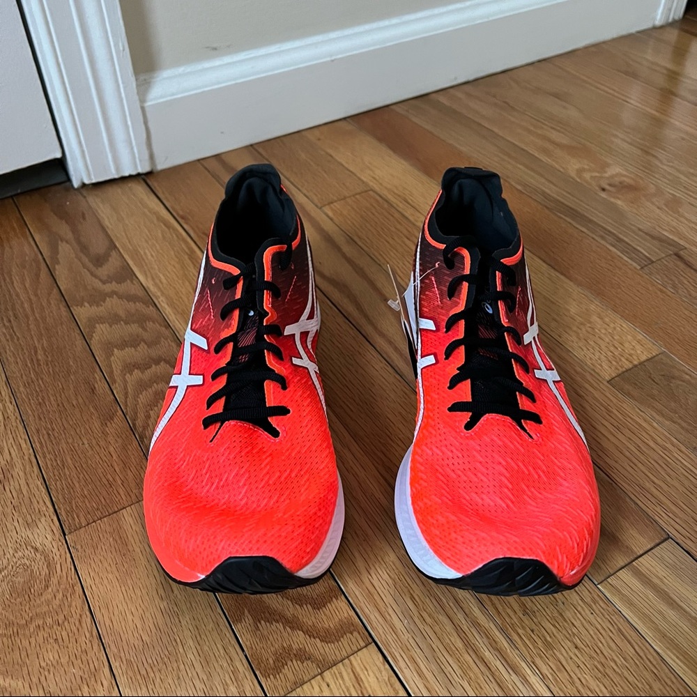 NWT ASICS Magic Speed men’s running shoes